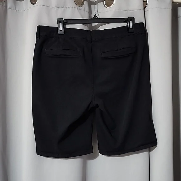 American Eagle black size 14 bermuda shorts - Picture 2 of 5